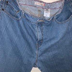 Plus size Levi Jean shorts.